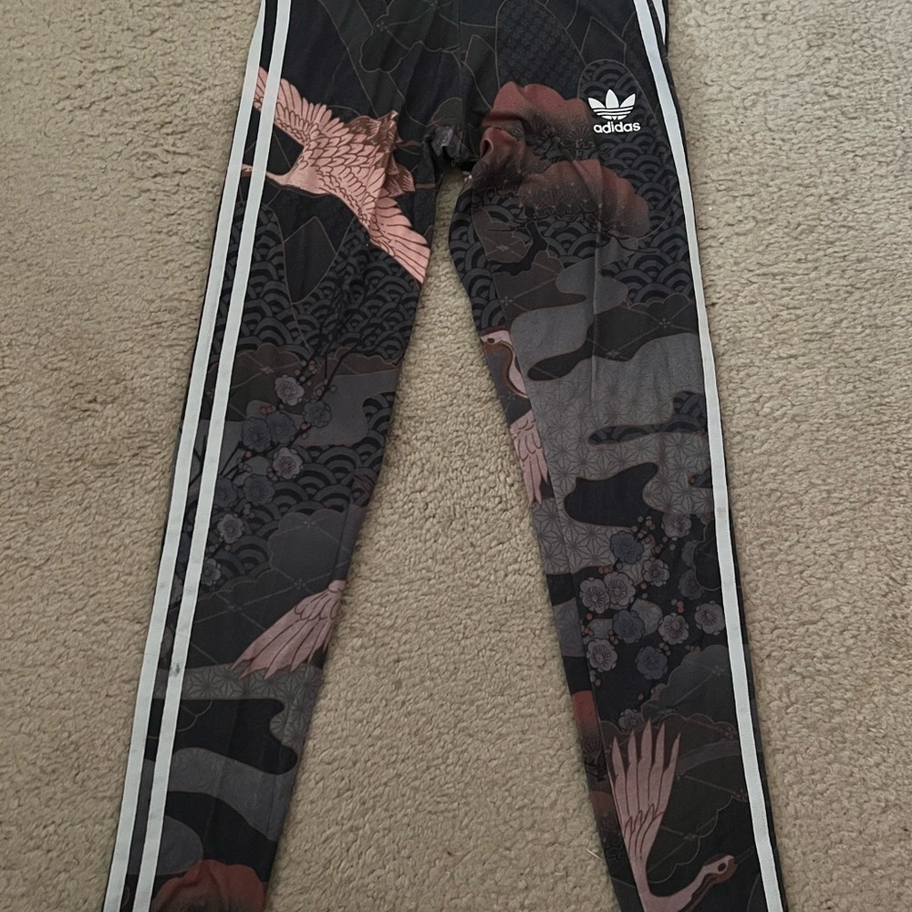 Rare Japanese design adidas leggings womens small.